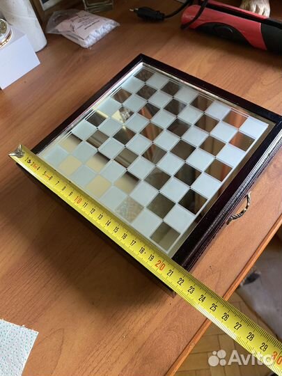 Шахматы стеклянные