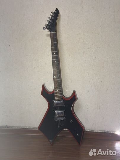 Электрогитара варлок