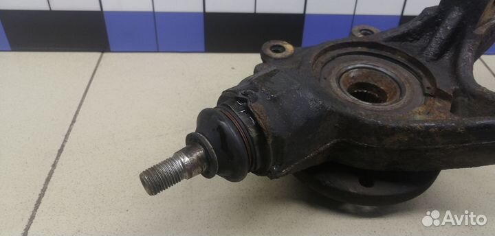 Кулак поворотный передний правый 408 2012