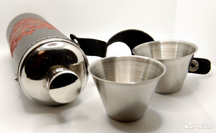 Фляжка металлическая в чехле