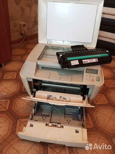 Лазерный принтер Samsung SCX-4100. на запчасти