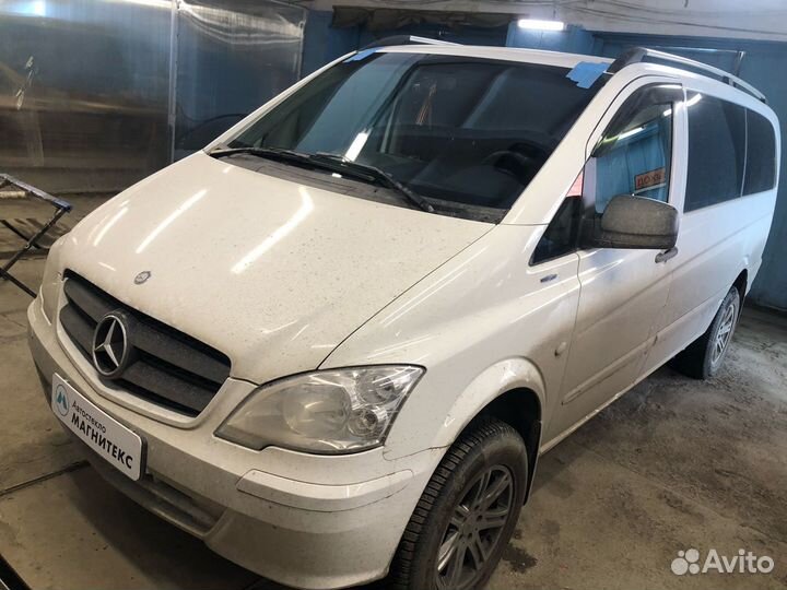 Стекло лобовое Mercedes Vito / Viano