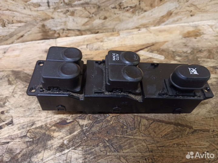 Блок управления подъемниками Hyundai Solaris