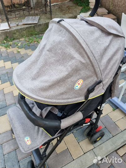 Прогулочная коляска