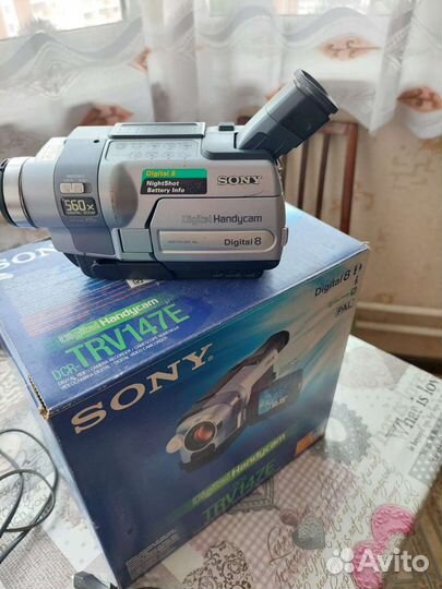 Видеокамера Sony DCR-TRV147E