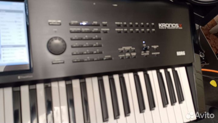 Korg Kronos X-61
