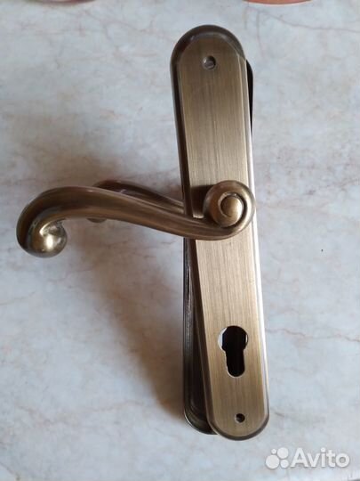 Дверные ручки Италия