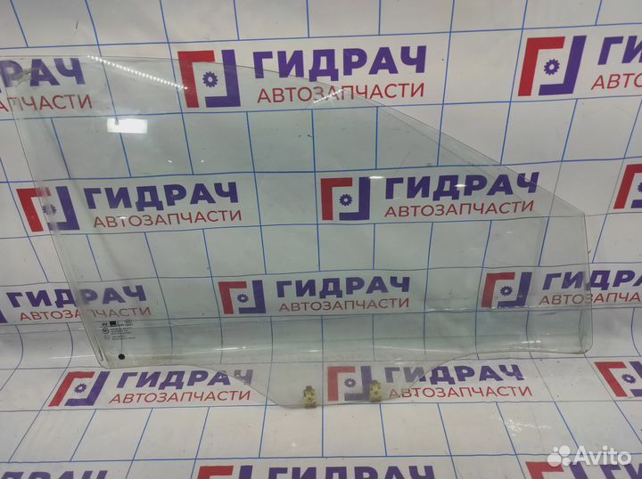 Стекло двери передней правой Hyundai Getz 82420-1C