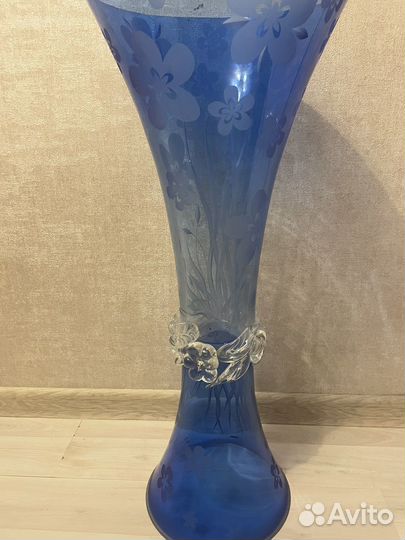 Напольная ваза