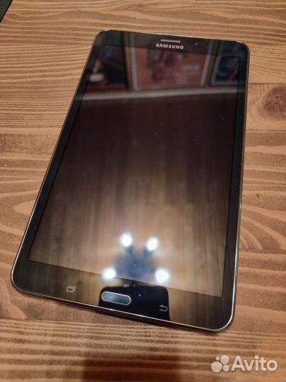 Планшет Samsung SM-T331 Galaxy Tab 4 8.0