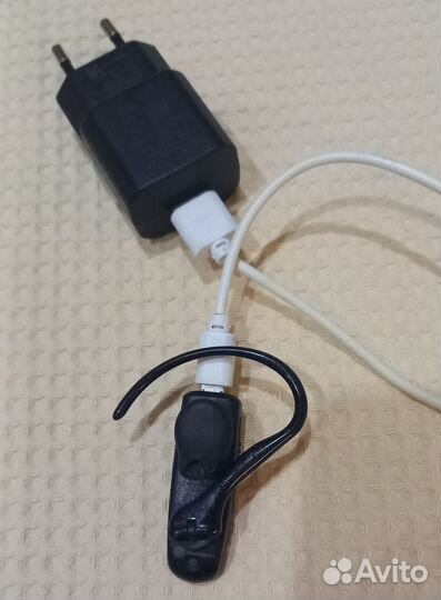 Bluetooth гарнитура plantronics ML 20