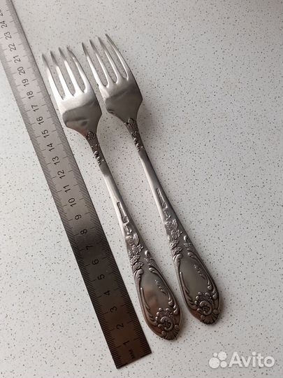 Ложки чайные, щипцы для сахара, мельхиор СССР