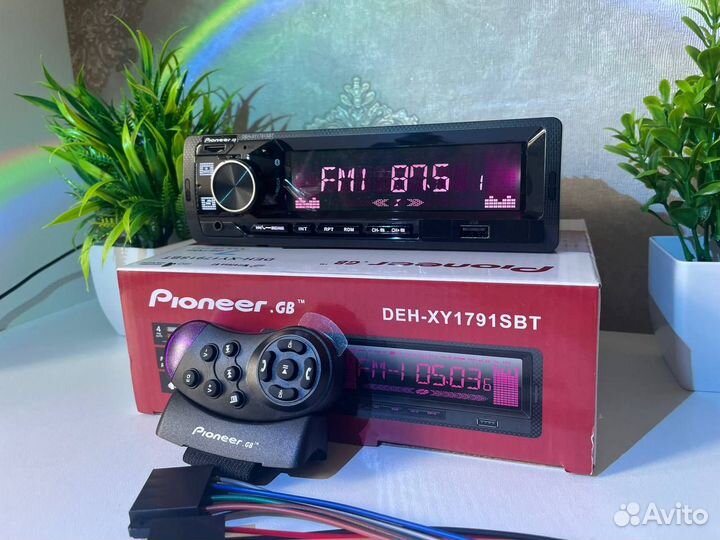 Мощная магнитола Пионер с bluetooth