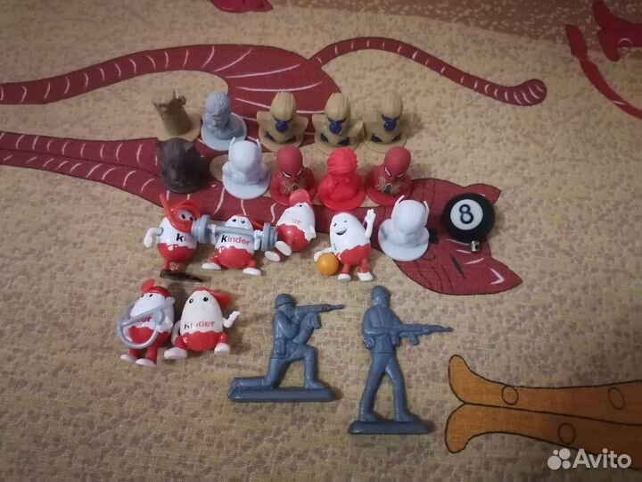 Мини игрушки из киндера