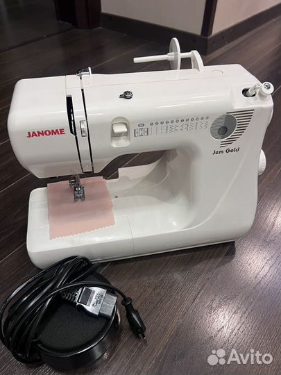 Швейная машина Janome jem gold