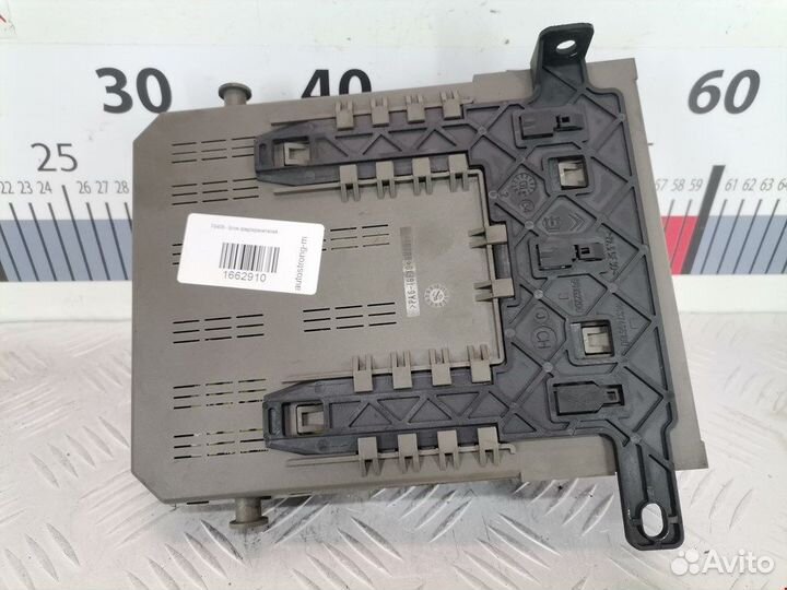 Блок предохранителей для Peugeot-Citroen C5 1