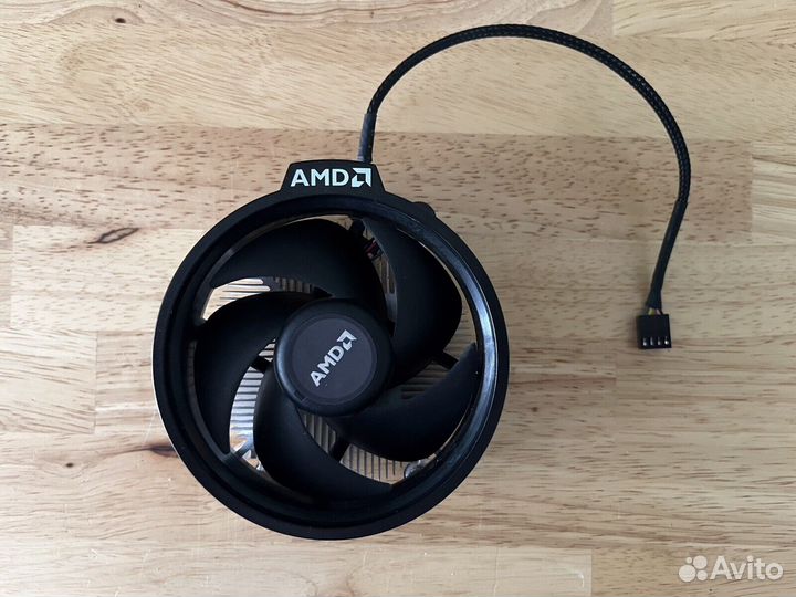 AMD Ryzen 3 2200G BOX версия Am4 Мощная графика