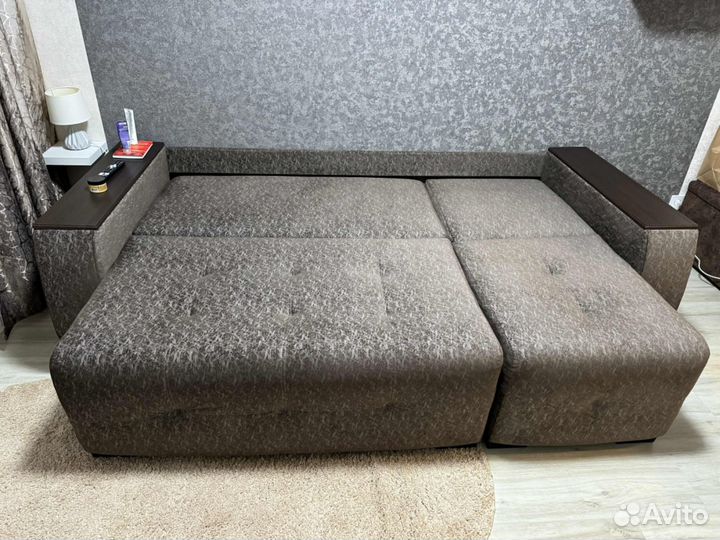 Угловой диван