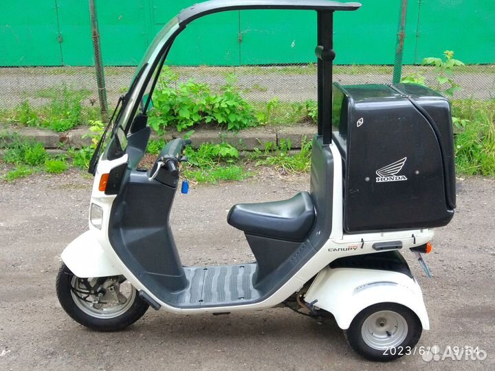 Скутер Honda Gyro Canopy PGM-FI