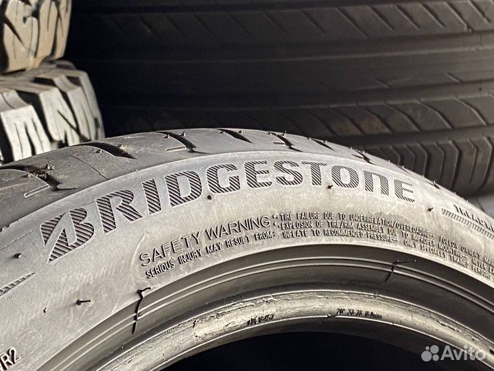 Bridgestone Potenza S001 245/40 R20 и 275/35 R20