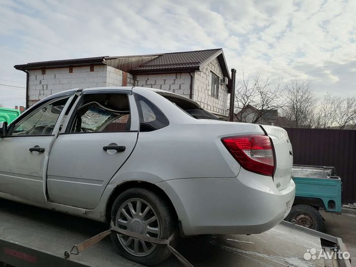 LADA granta в разборе