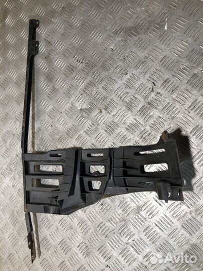 Кронштейн бампера заднего S500 221