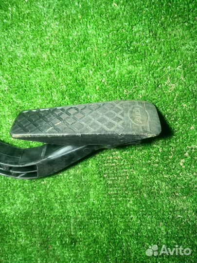 Педаль газа Audi 80 b3