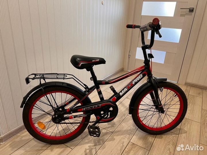 Велосипед 18 дюймов+приставные колеса