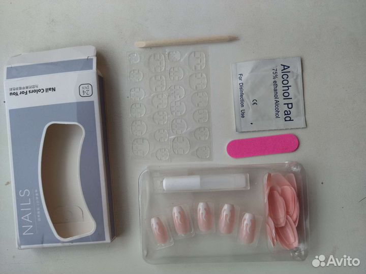 Накладные ногти с клеем, с дизайном, 24 штуки