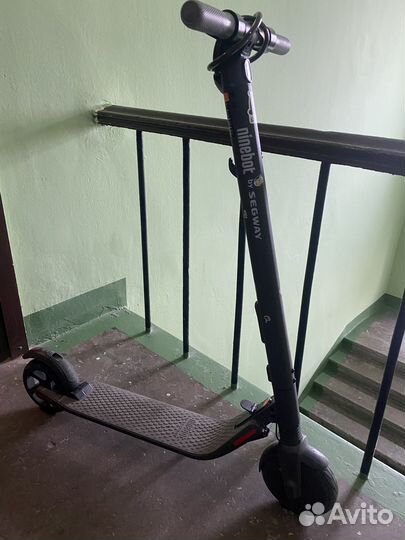 Электросамокат ninebot kickscooter es2