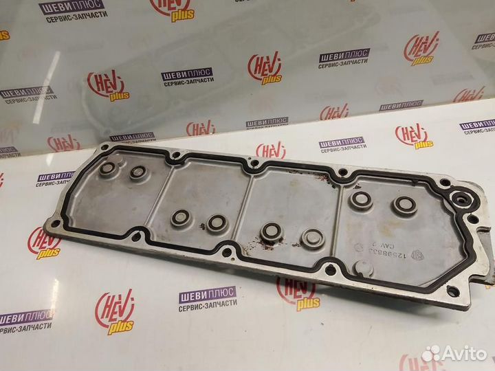 Крышка распредвала блока Cadillac Escalade