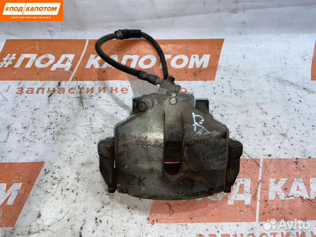 Суппорт тормозной передний правый Volkswagen Golf