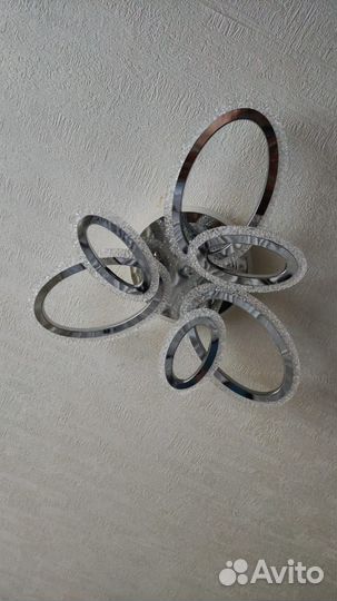 Люстра потолочная светодиодная новая с пультом