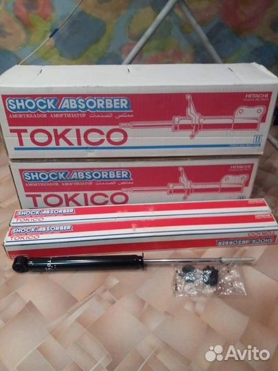 Стойки на nissan cube