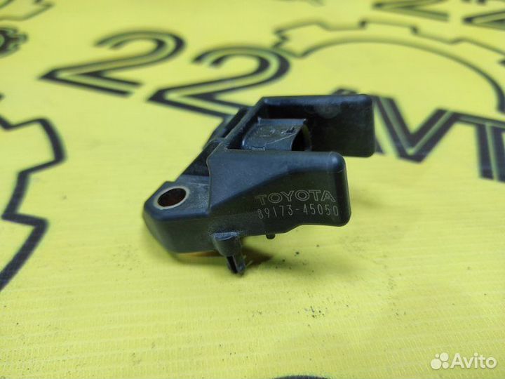 Датчик Airbag передний левый Toyota Harrier MCU30