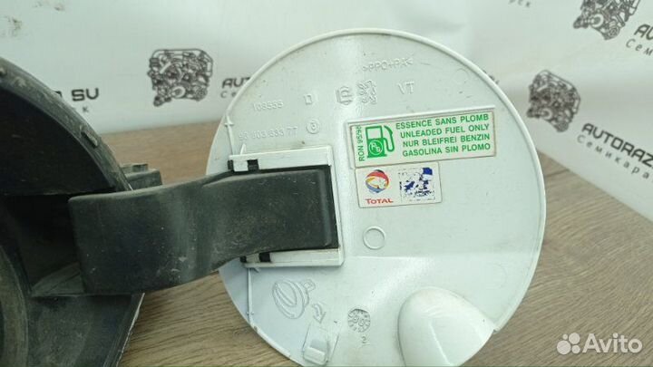 Лючок топливного бака Peugeot 308 хетчбек EP6 1.6