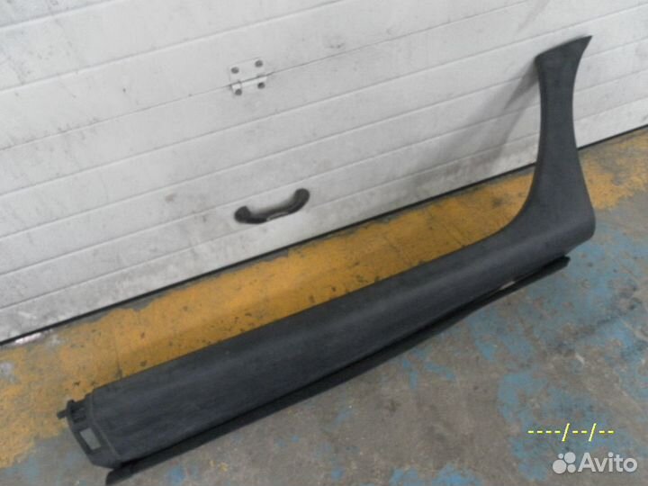 Накладка порога передняя правая Renault Scenic RX4