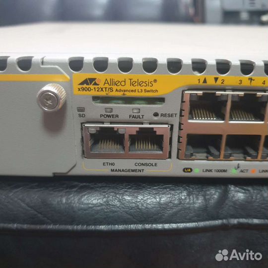 Allied Telesyn AT-х900-12XT/S