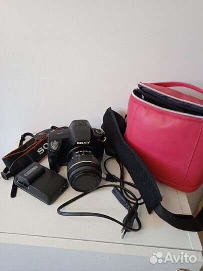Зеркальная фотокамера Sony