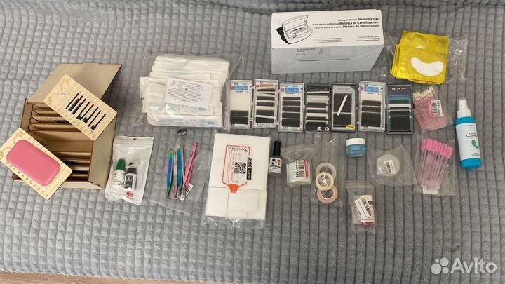 Кушетка/массажный стол/для наращивания ресниц