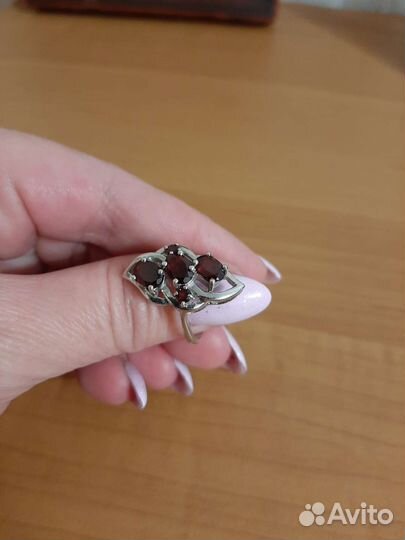 Серебряное кольцо