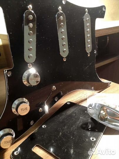 Пикгард Fender Stratocaster SSS Alnico 5