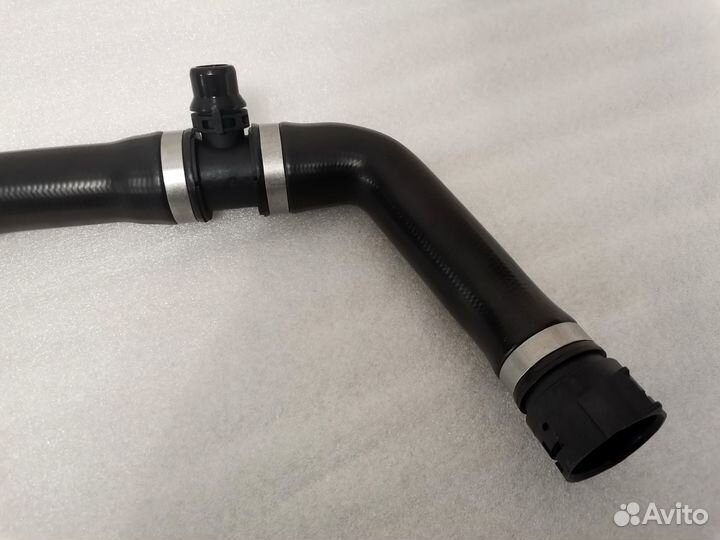 Шланг радиатор-двигатель BMW 17128616528 Новый