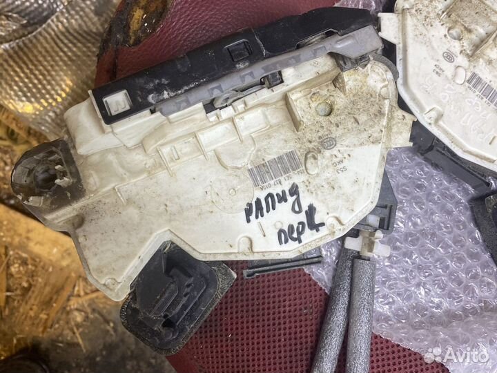 Шкода Рапид замки дверей оригинал