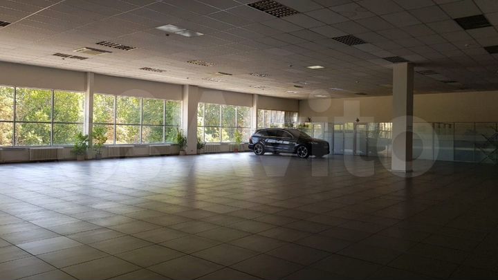 Аренда Автосалон Техцентр 3500 м