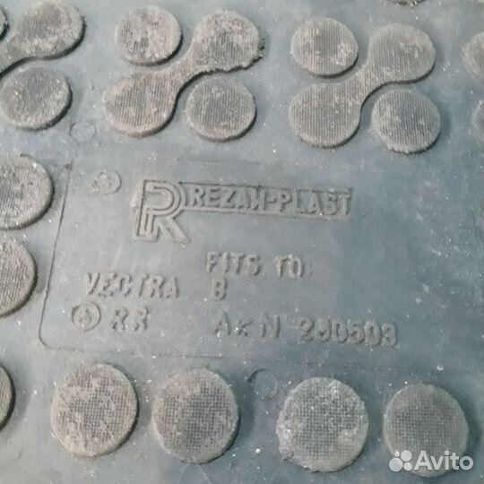 Комплект ковриков салона Опель Вектра Б