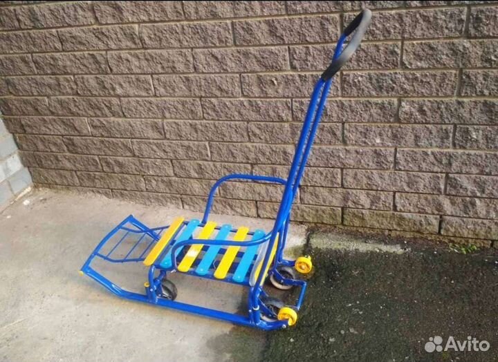 Детские санки на колесах