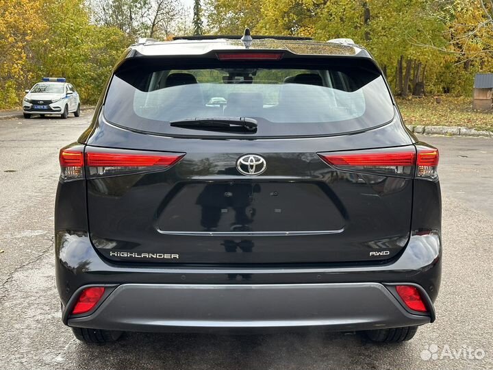Toyota Highlander 2.4 AT, 2023, 40 км