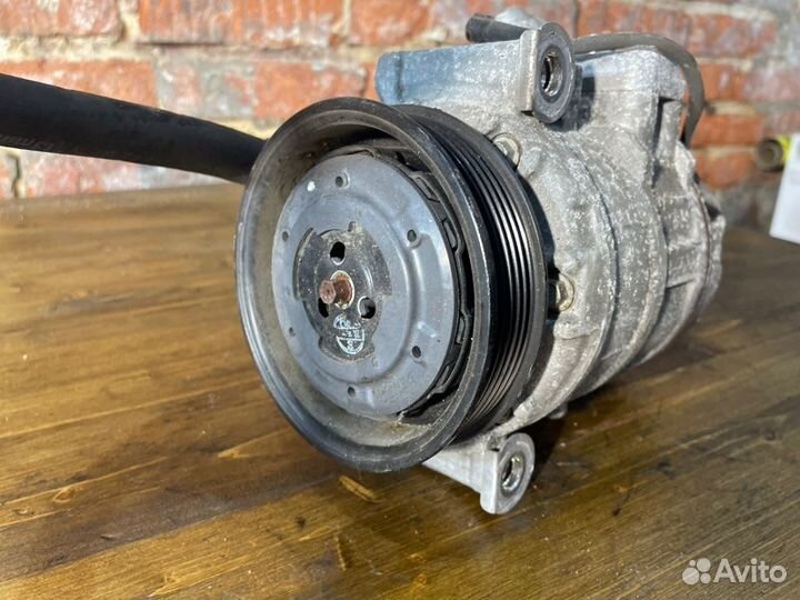 Компрессор кондиционера Bmw 5 E60 N52B25 AF 2007