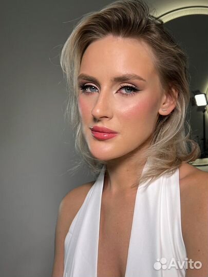 Макияж и прическа